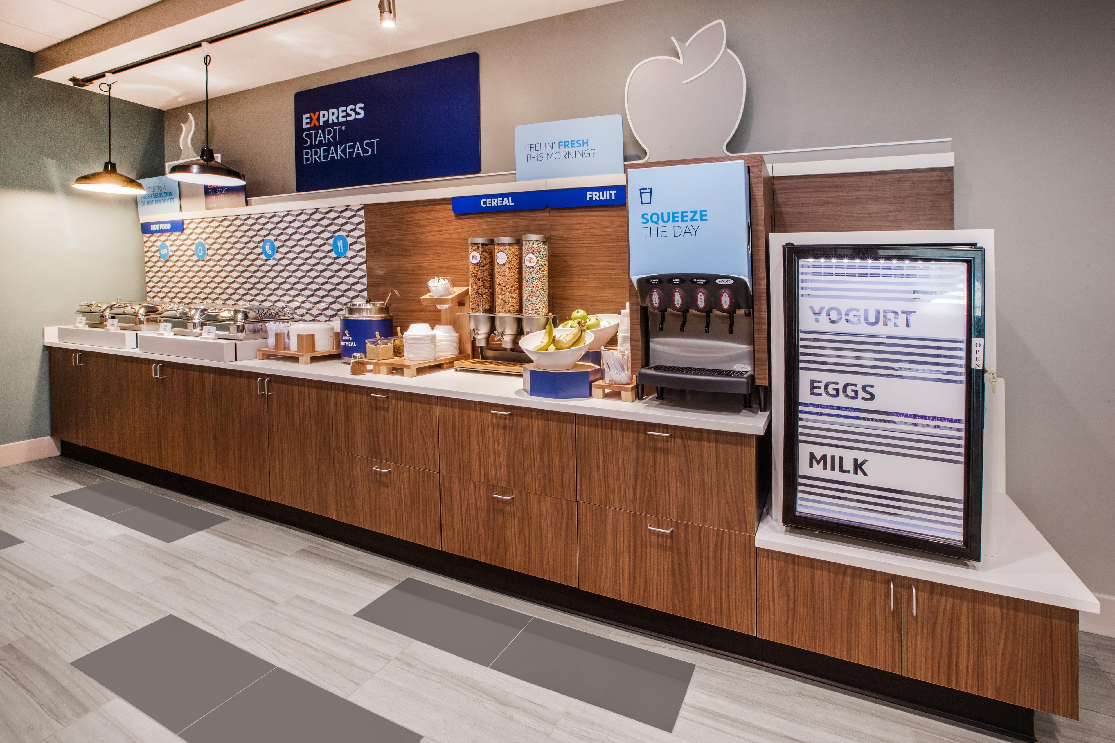 Holiday Inn Express & Suites - West Des Moines - Jordan Creek By Ihg Екстериор снимка