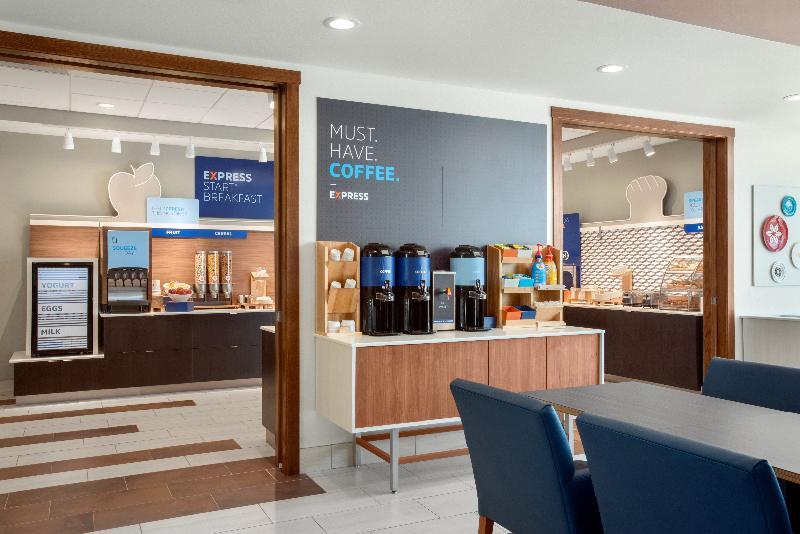Holiday Inn Express & Suites - West Des Moines - Jordan Creek By Ihg Екстериор снимка